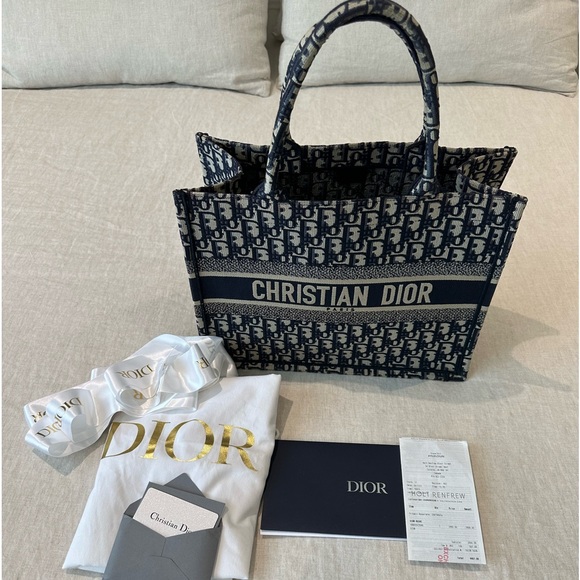 Dior Handbags - Christian Dior Tote Navy Blue